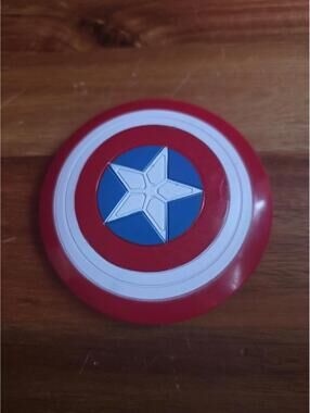 Hasbro Marvel Legends Captain America Shield Weapon/Accessory 4"
